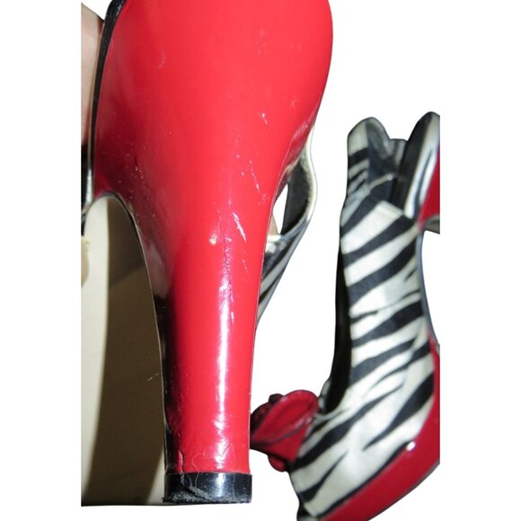 Steve Madden Madden Girl Krownnn Red Heels & Zebra Striped peep toe Slingbacks - Picture 8 of 13
